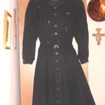 Tiroli fekete lenes hímzett dirndlruha 46 XL fotó
