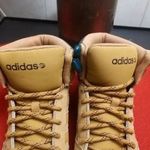 Adidas magasszárú hasítottbőr cipő 42. fotó