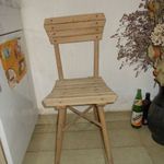 Vintage lehetőséggel paraszt szék, lécszék, léc támlás szék fotó