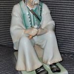Zsolnay nagyméretű szalonnázó paraszt porcelán figura III. fotó