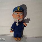 Retro régi kapitány gumi bábu figura kb. 15cm fotó