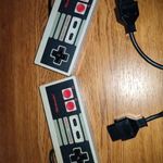 2X EREDETI Nintendo NES kontroller fotó