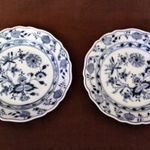 antik meisseni porcelán tányérok kék mintás fotó
