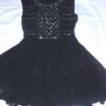 fekete ruha strasszos gyöngyös River Island 12-s h: 91 cm mb: 89-96 cm fotó