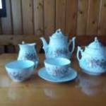 Régi antik porcelán teás készlet hiányos fotó