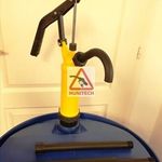 AdBlue pumpa, sárga állítható karos hordópumpa fotó