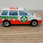 Matchbox Nissan Prairie paramedic fotó