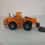 plastic Lendkerekes Bulldozer Traktor Truck targonca villával + raklap fotó