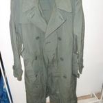 amerikai vagy angol katonai eső kabát egyenruha vietnámi háború időszakából. fotó