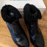 SALAMANDER női 38-as fekete magasszárú bőrcipő, gyapjúval bélelt , téli bundás cipő , új, dobozában ! fotó