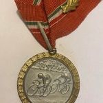 Magyar bajnoki aranyérem - babérkoszorúval / Kerékpár 1959 - 4000 m. üldöző csapat bajnok... fotó