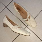 Elegáns, szinte új Gabor comfort 39-39, 5-s vajszínű, bőr női cipő átlagos és kicsit szélesebb lábra fotó