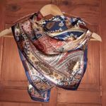 Kék-barna-bordó színű, színes 85 x 85 cm selyem női kendő/nyaksál fotó