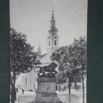 Képeslap, Szigetvár, Zrínyi tér az emlékkel. oroszlán, templom, Kozáry Ede kiadás, 1918 fotó