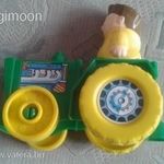 Mega Bloks traktor figurával fotó