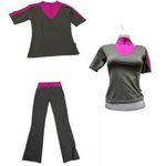Női M-es khaki-pink 3 részes sport szett, fitness ruha - 2 póló, 1 nadrág fotó