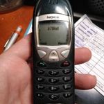 Nokia 6210 TELEFON+TÖLTŐ - FÜGGETLEN - REZGŐHIBÁS fotó