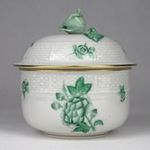 1Q337 Régi zöld virágos Herendi porcelán bonbonier fotó