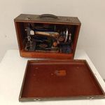 Antik varrógép Singer gyűjteményi darab varró gép dobozában 790 8732 fotó