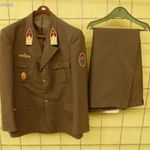 Magyar katonai egyenruha szép állapotban (zakó+nadrág) fotó