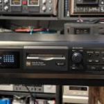 Sony MDS-JE 510 minidisc recorder távirányítóval fotó
