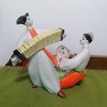 Retro Orosz Polonne porcelán páros, zenészek, tangóharmónikával fotó