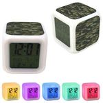 Camouflage 28 színváltós világító óra ébresztő hőmérő fotó