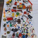 Vegyes Trafikos Műanyag Játék Figura Autó Lemezárugyár Alkatrész csomag egyben fotó