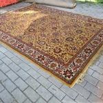 Gépi perzsa szőnyeg fotó