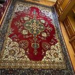 Perzsa szőnyeg, 2 x 3 m, bordó-kék alapszínekkel, jó állapotban, olcsón eladó !!! fotó