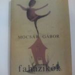 Mocsár Gábor: Faházikók (1987) fotó