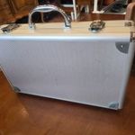 Újszerű zárható érme tartó koffer 6 darab tálcával 1 Ft NMÁ fotó