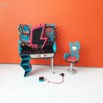 Mattel Monster High BÚTOR Frankie Stein’s Vanity szett Fésülködő asztal + szék + kiegészítők fotó