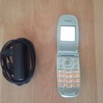 Retró Sony Ericsson Z300i működőképes mobiltelefon szép állapotban, töltővel. fotó