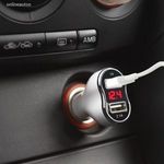 MNC Autós szivargyújtó adapter - 2 x USB, feszültségmérővel és árammérővel - fehér fotó