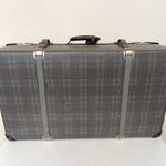 Antik utazó ruhás bőrönd koffer jelmez dekoratív film színház kellék nem nyitható szép állapot 727 fotó