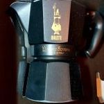 Bialetti kotyogós kávéfőző 3 adagos fekete fotó