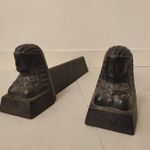 Antik kályha kandalló kandallóba való nehéz öntött vas szfinx tűzkutya pár 913. 4932 fotó