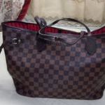 divatos Louis Vuitton női táska 45x27 cm, talpán 15 cm, fotó