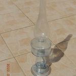 Petróleum lámpa üvegből, tartály és búra fotó