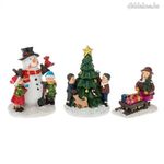 Karácsonyi falu figurák, hóember, fenyőfa, gyerek szánnal - 3db fotó