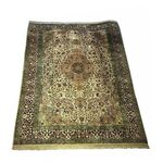 Kasmíri selyem szőnyeg fotó