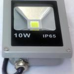 10W-os, energiatakarékos LED reflektor fotó