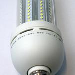 24W-os, energiatakarékos E27-es LED féncső fotó