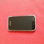 Samsung gt-19001 telefon eladó nem kapcsol be repedt fotó