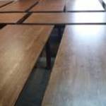 Masziv szerkezetü fa étkező asztal a gyártótól fotó