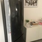 Hűtőszekrény HEINNER alul fagyasztós, fekete hűtő fotó