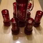 Erdélyi piros borospohár boroskancsó készlet retro régi színes üveg fotó