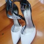 Guess női magassarkú cipő eladó 40 -s méretben / apró hibával ! fotó