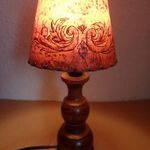 Vintage fa talpú asztali hangulat lámpa pergamen bőr ernyő búra lámpaernyő lámpabúra hangulatlámpa fotó